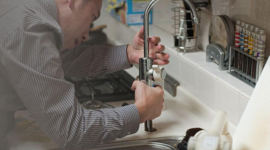 Professional Water heater repair in Viola, DE